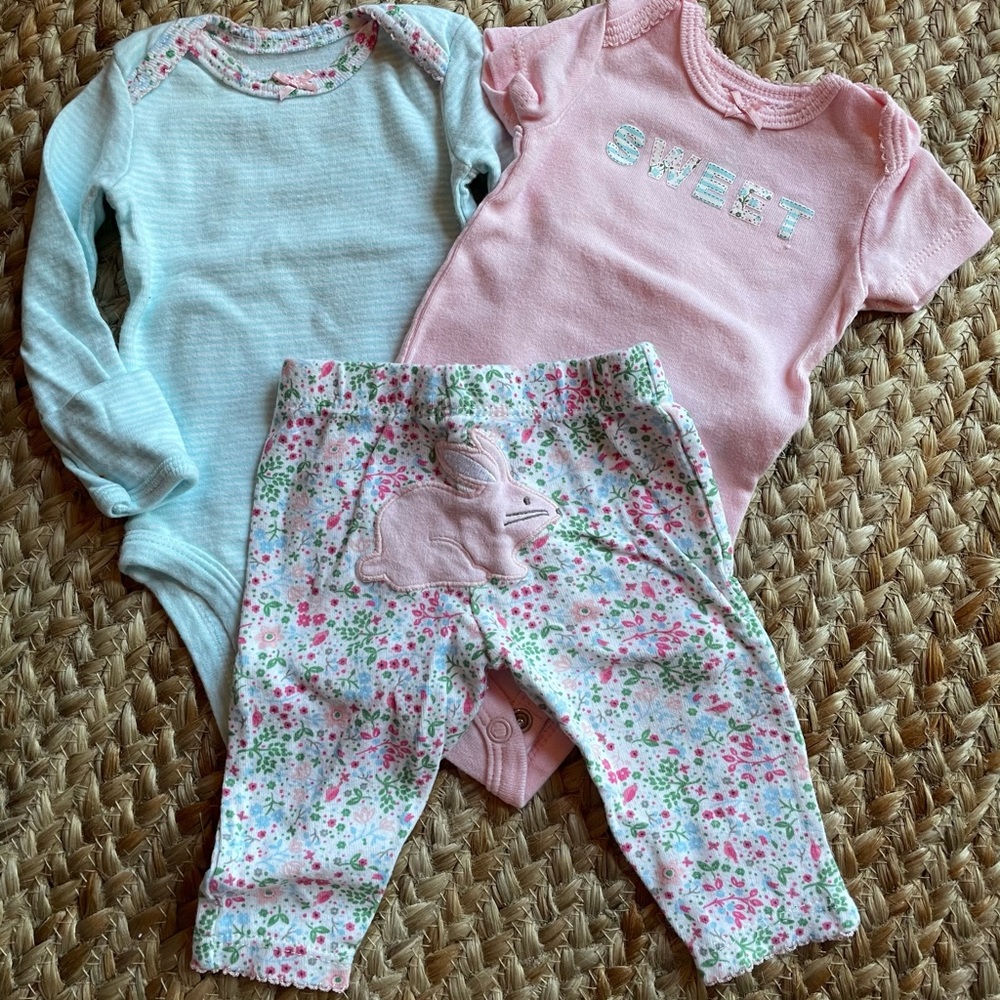 Great for Easter! 3piece Carter’s “bunny” set